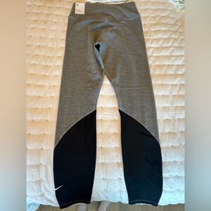 Nike women’s 7/8 leggings NWT
